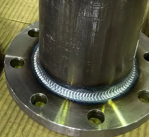 Flanged pipe spool welding Flanged pipe spool welding